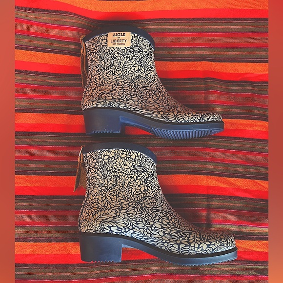 Aigle size 37 liberty rain boots - Picture 1 of 6